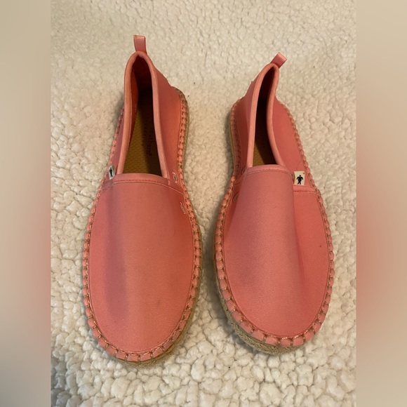 Simply Southern Shoes - Simply Southern women’s size 8 Coral Espadrille Slip-On Shoes NWOT.